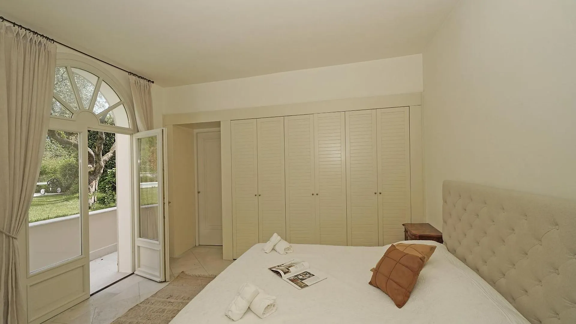 Villa San Carlo - Gardagate Roe 0*,  Italy